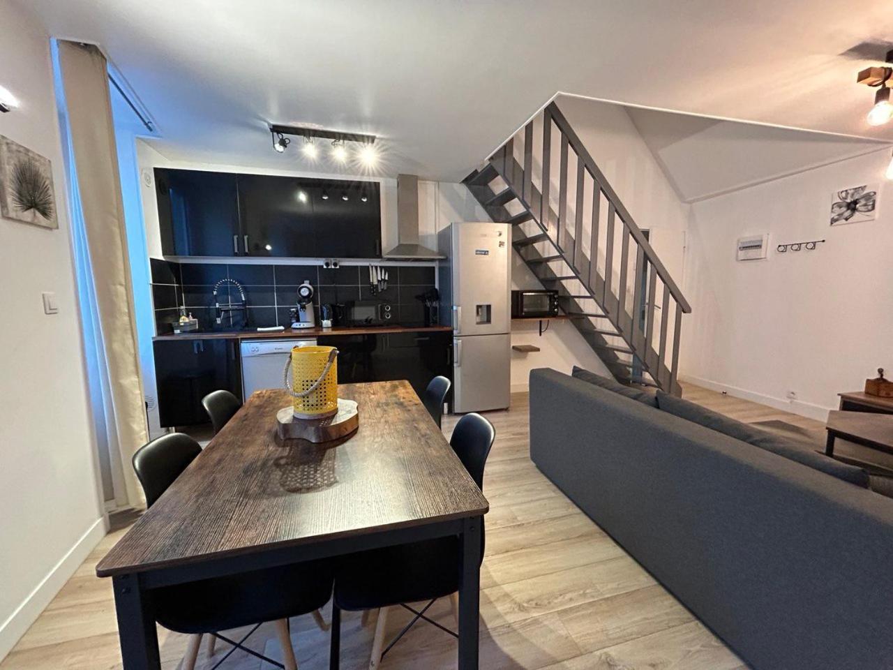 Apartamento La Casa Tres - Cosy In The Very Centre Port Cherbourg-en-Cotentin Exterior foto